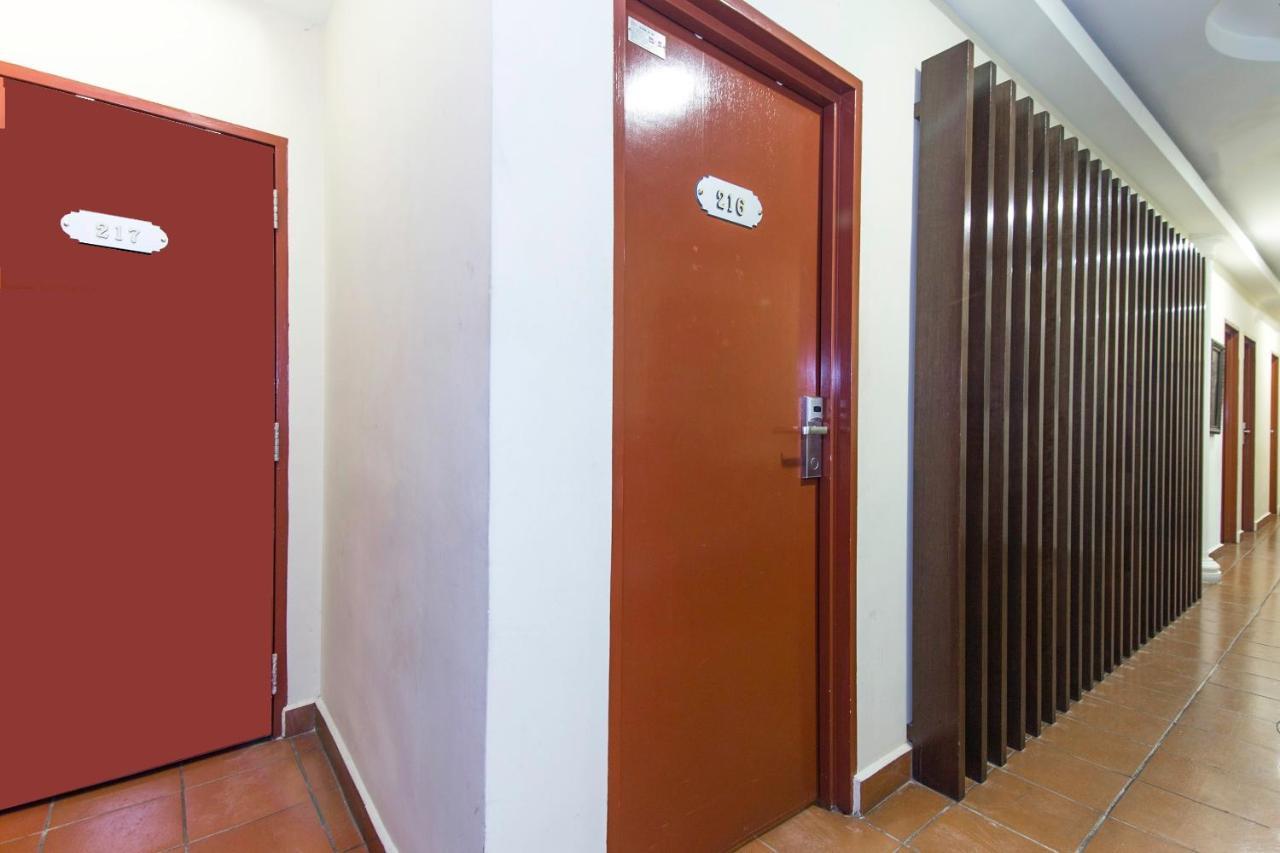 Oyo 90429 Hotel Narasindo Kuala Lumpur Luaran gambar